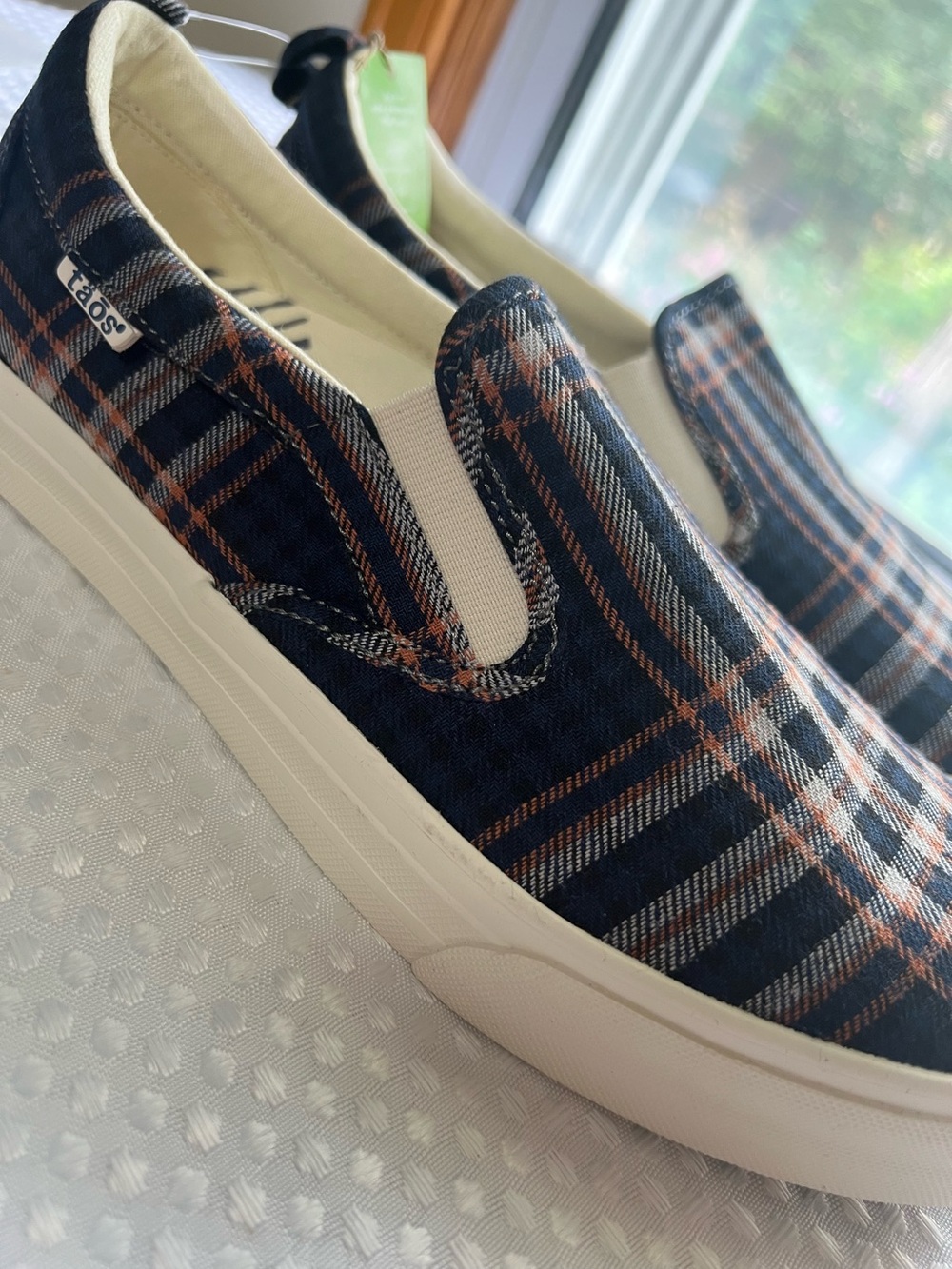 Taos Footwear Navy and Brown Plaid Slip-On Sneakers Rubber Soul